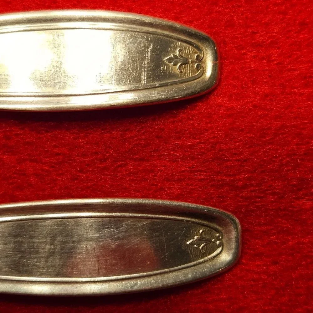 1847 Rogers Bros Silver-Plate Silverware Butter Knife & Sugar Shell‎